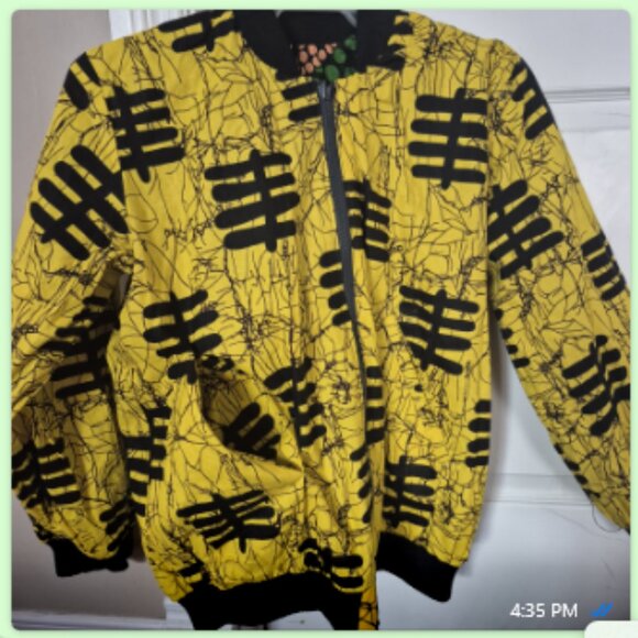 Chic and versatile 2-sided ankara bomber jackets - Picture 1 of 3